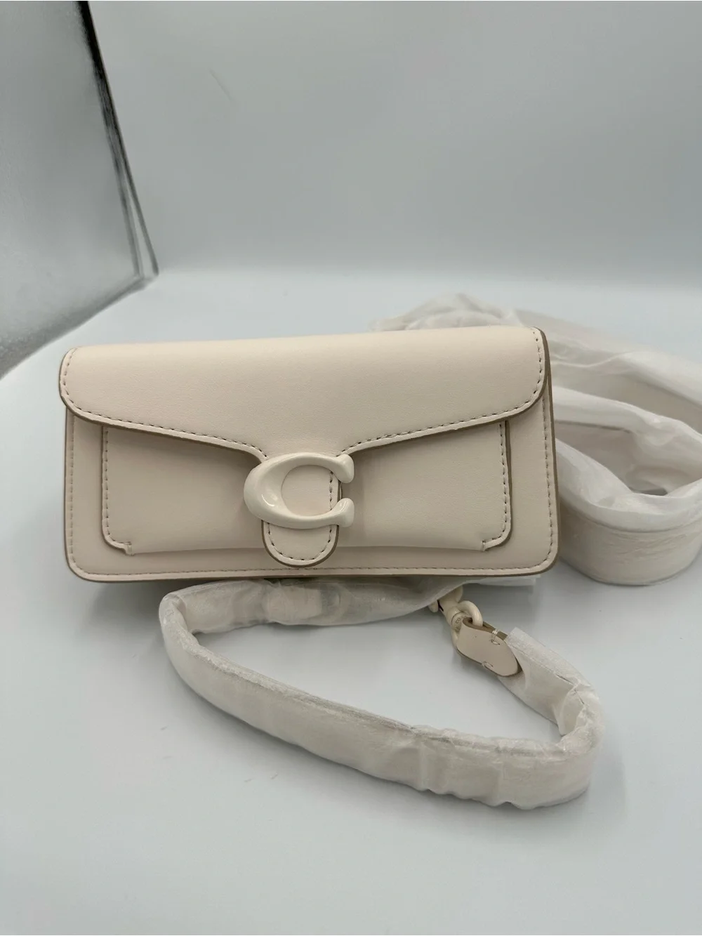 Limited Coach Tabby 20 Shoulder Bag Chalk White Leather Tonal C Hardware CAM8